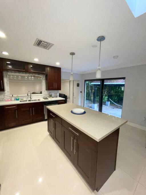 Modern Miami Oversized 3 Bedroom In Central Location Exteriér fotografie