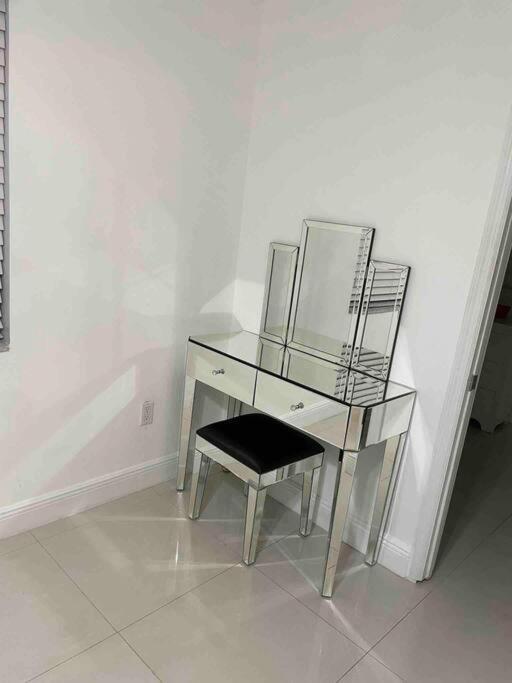 Modern Miami Oversized 3 Bedroom In Central Location Exteriér fotografie