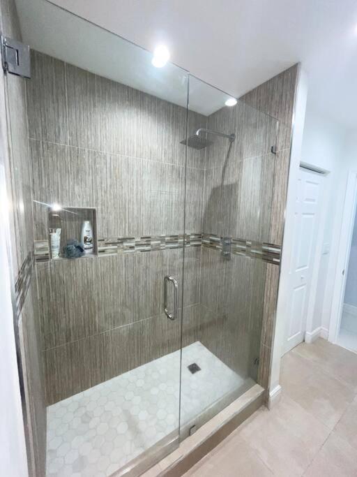 Modern Miami Oversized 3 Bedroom In Central Location Exteriér fotografie