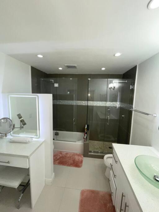 Modern Miami Oversized 3 Bedroom In Central Location Exteriér fotografie