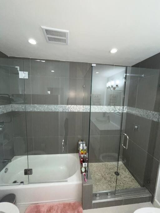 Modern Miami Oversized 3 Bedroom In Central Location Exteriér fotografie