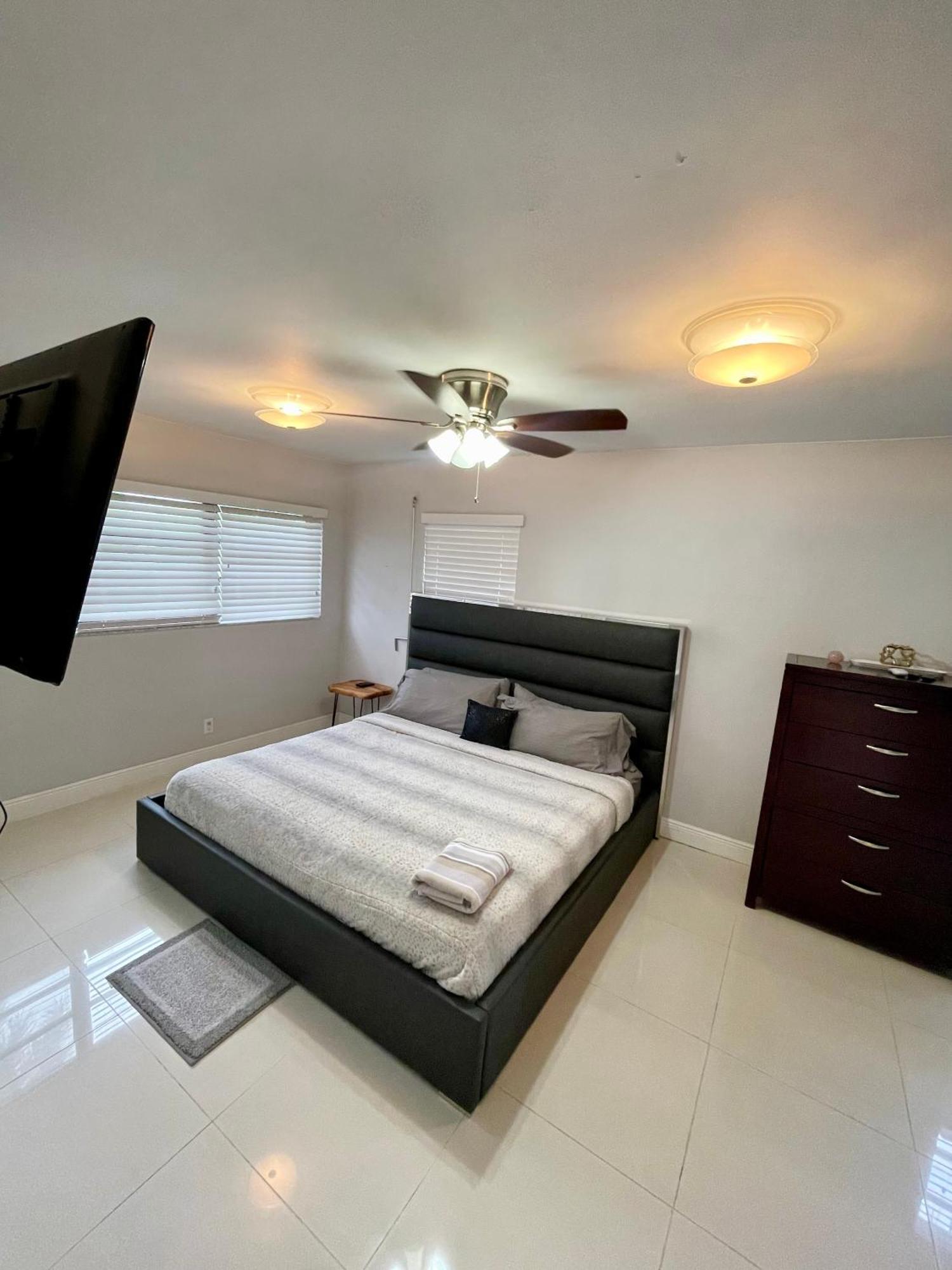 Modern Miami Oversized 3 Bedroom In Central Location Exteriér fotografie